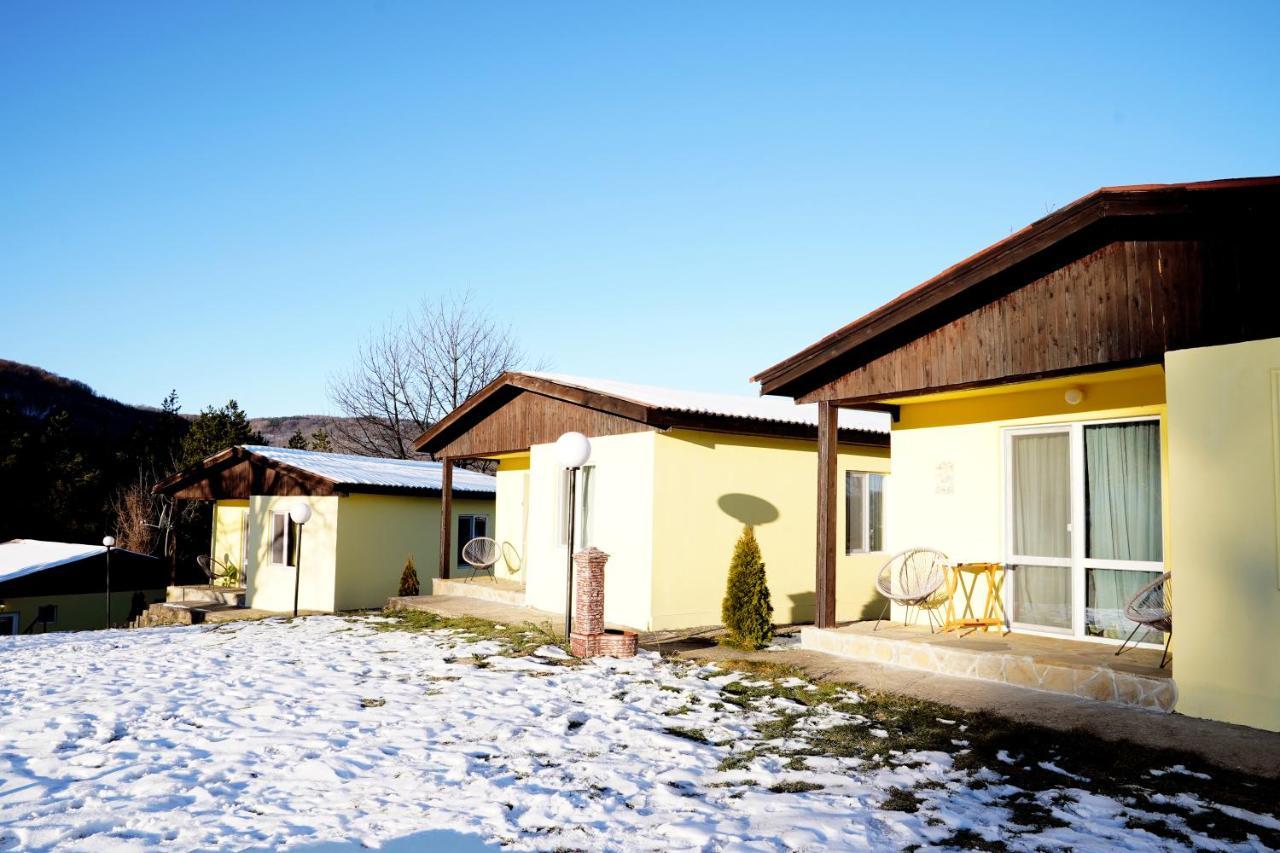Daskalov Bungalows Chervena Lokva Eksteriør billede